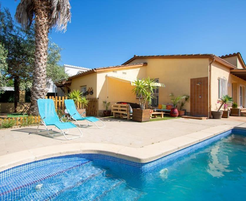 S46-Casa De Vacaciones Climatizada Con Piscina, En El Centro Junto Al Mar, Barbacoa Y Wiifi 艾姆布里亚布拉瓦 外观 照片