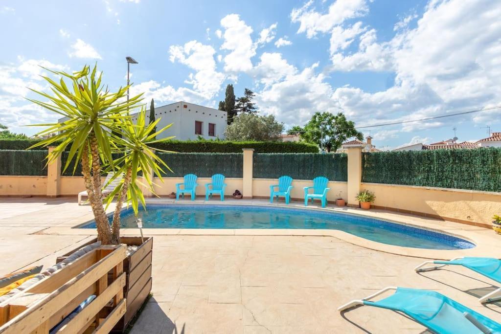 S46-Casa De Vacaciones Climatizada Con Piscina, En El Centro Junto Al Mar, Barbacoa Y Wiifi 艾姆布里亚布拉瓦 外观 照片